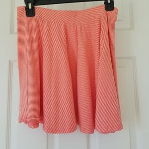 Coral skirt. Medium